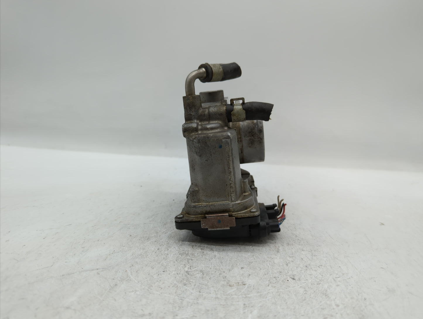 2012-2019 Nissan Versa Throttle Body P/N:3AA50-02 B 3AA50-02 C, 3AA50-02 F Fits Fits 2012 2013 2014 2015 2016 2017 2018 2019