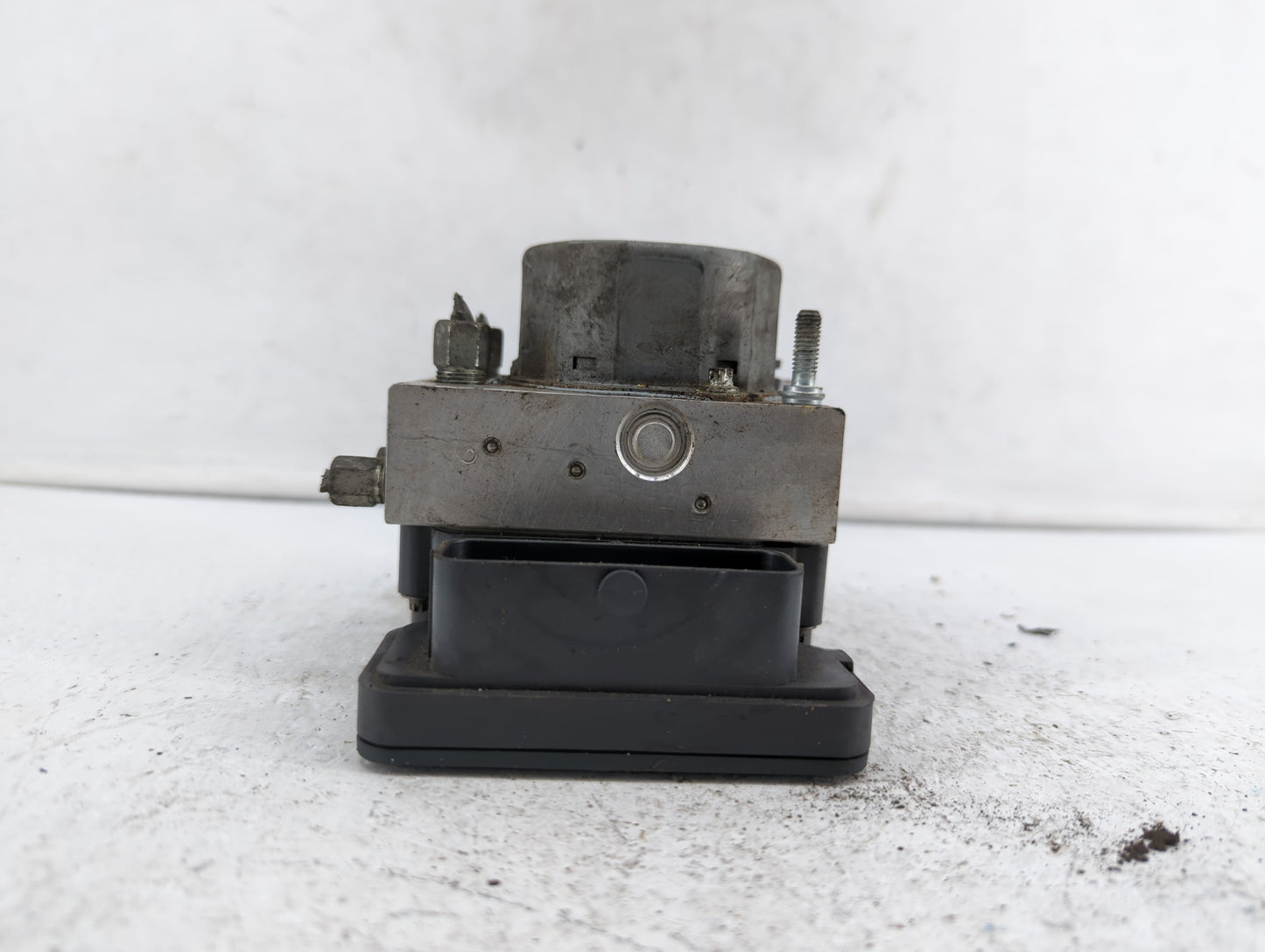 2015-2019 Nissan Versa ABS Pump Control Module Replacement P/N:47660 9KL0A 133800-4540 Fits Fits 2015 2016 2017 2018 2019 OE