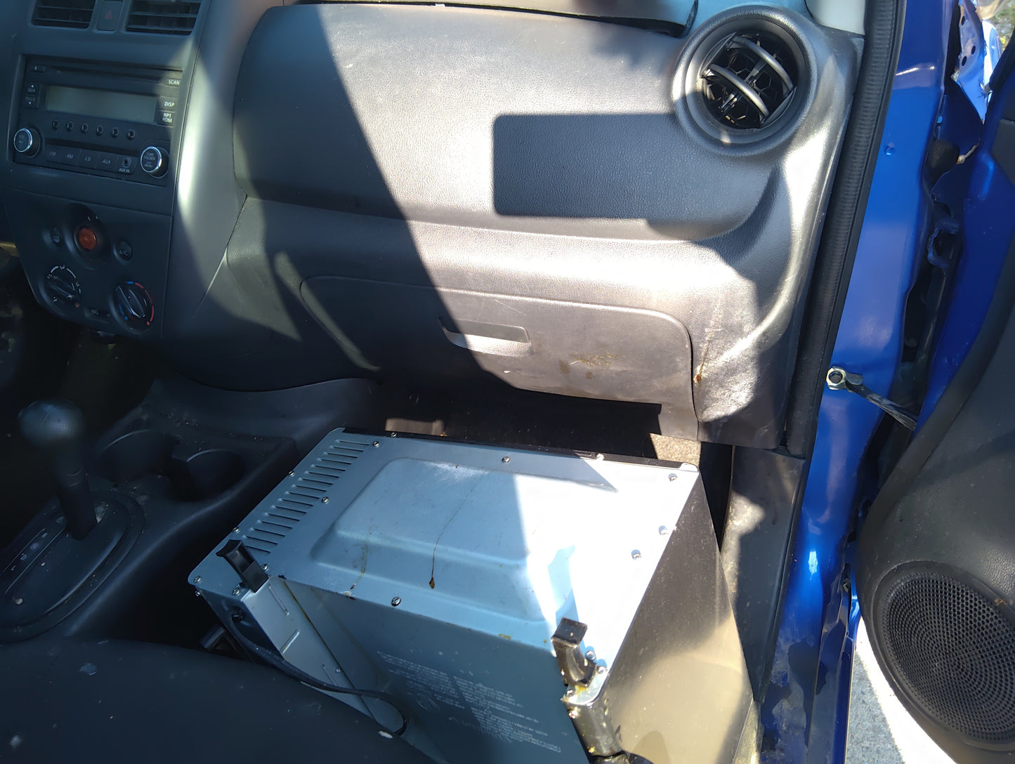 2016 Nissan Versa Passenger Glove Box Door Storage Compartment - Oemusedautoparts1.com
