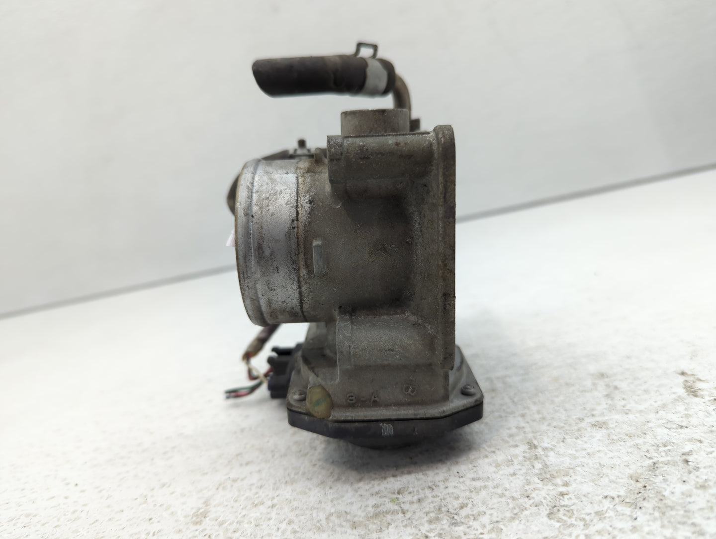 2012-2019 Nissan Versa Throttle Body P/N:3AA50-02 E Fits Fits 2012 2013 2014 2015 2016 2017 2018 2019 OEM Used Auto Parts - 