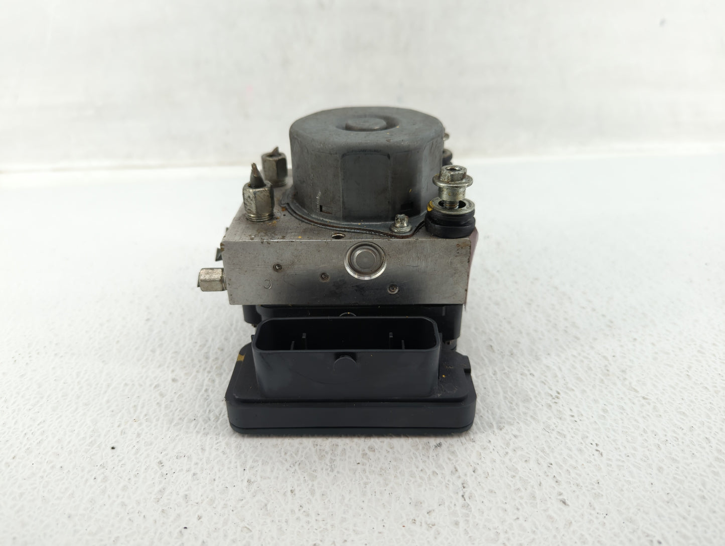 2015-2019 Nissan Versa ABS Pump Control Module Replacement P/N:47650 9KK03 Fits Fits 2015 2016 2017 2018 2019 OEM Used Auto 