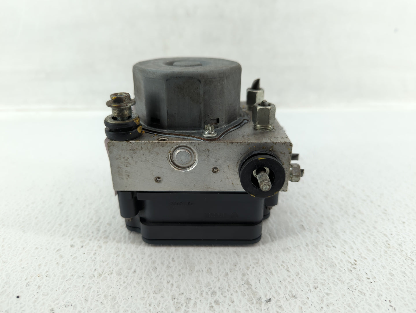 2015-2019 Nissan Versa ABS Pump Control Module Replacement P/N:47650 9KK03 Fits Fits 2015 2016 2017 2018 2019 OEM Used Auto 