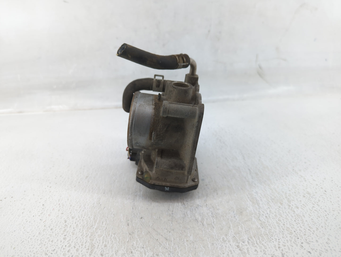 2012-2019 Nissan Versa Throttle Body P/N:3AA50-02 Fits Fits 2012 2013 2014 2015 2016 2017 2018 2019 OEM Used Auto Parts - Oe