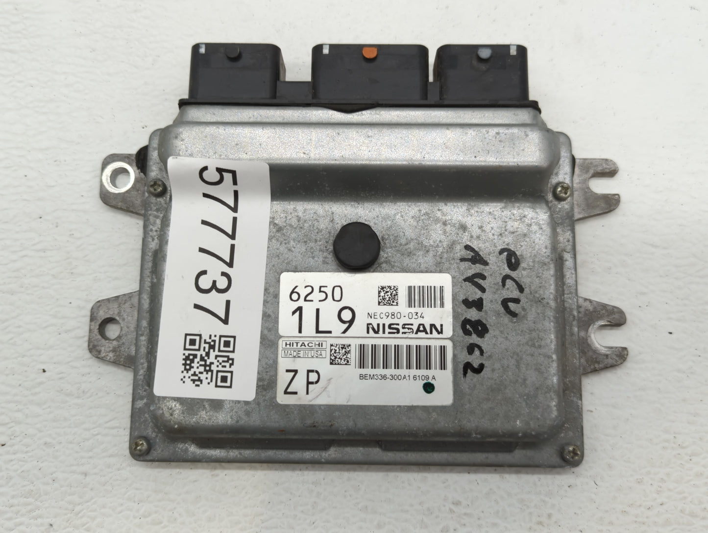 2014-2017 Nissan Versa PCM Engine Control Computer ECU ECM PCU OEM P/N:NEC980-034 Fits Fits 2014 2015 2016 2017 OEM Used Aut