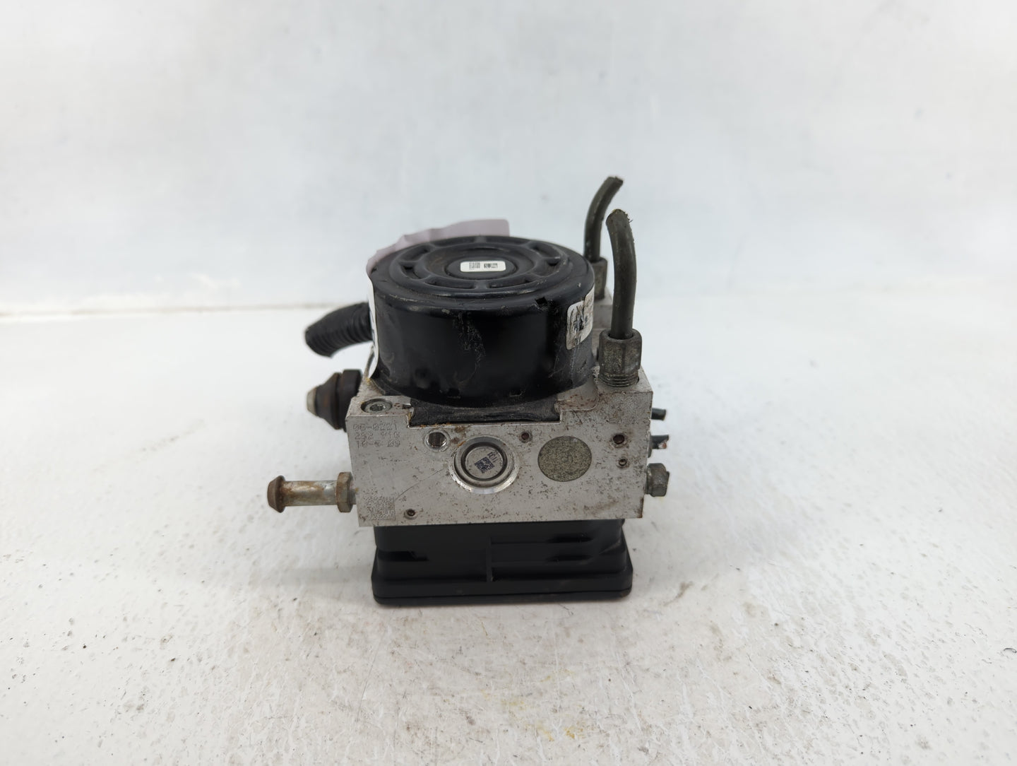2014-2019 Nissan Versa ABS Pump Control Module Replacement P/N:47660 3WC0B Fits Fits 2014 2015 2016 2017 2018 2019 OEM Used 