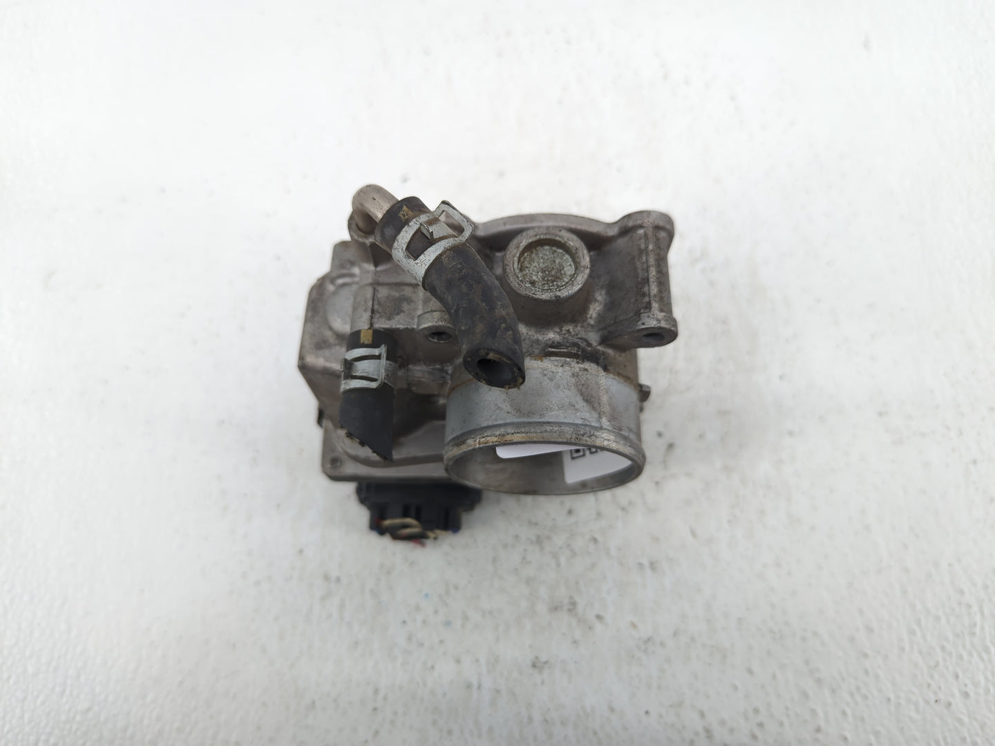 2012-2019 Nissan Versa Throttle Body P/N:3AA50-02 B Fits Fits 2012 2013 2014 2015 2016 2017 2018 2019 OEM Used Auto Parts - 