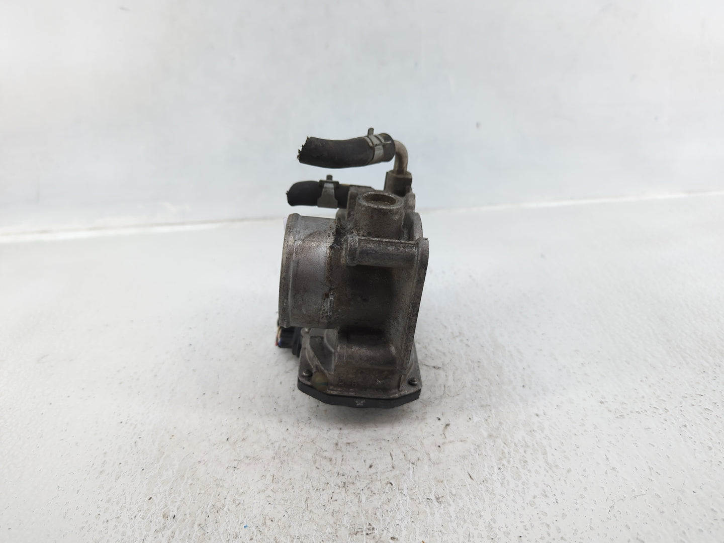 2012-2019 Nissan Versa Throttle Body P/N:3AA50-02 B Fits Fits 2012 2013 2014 2015 2016 2017 2018 2019 OEM Used Auto Parts - 