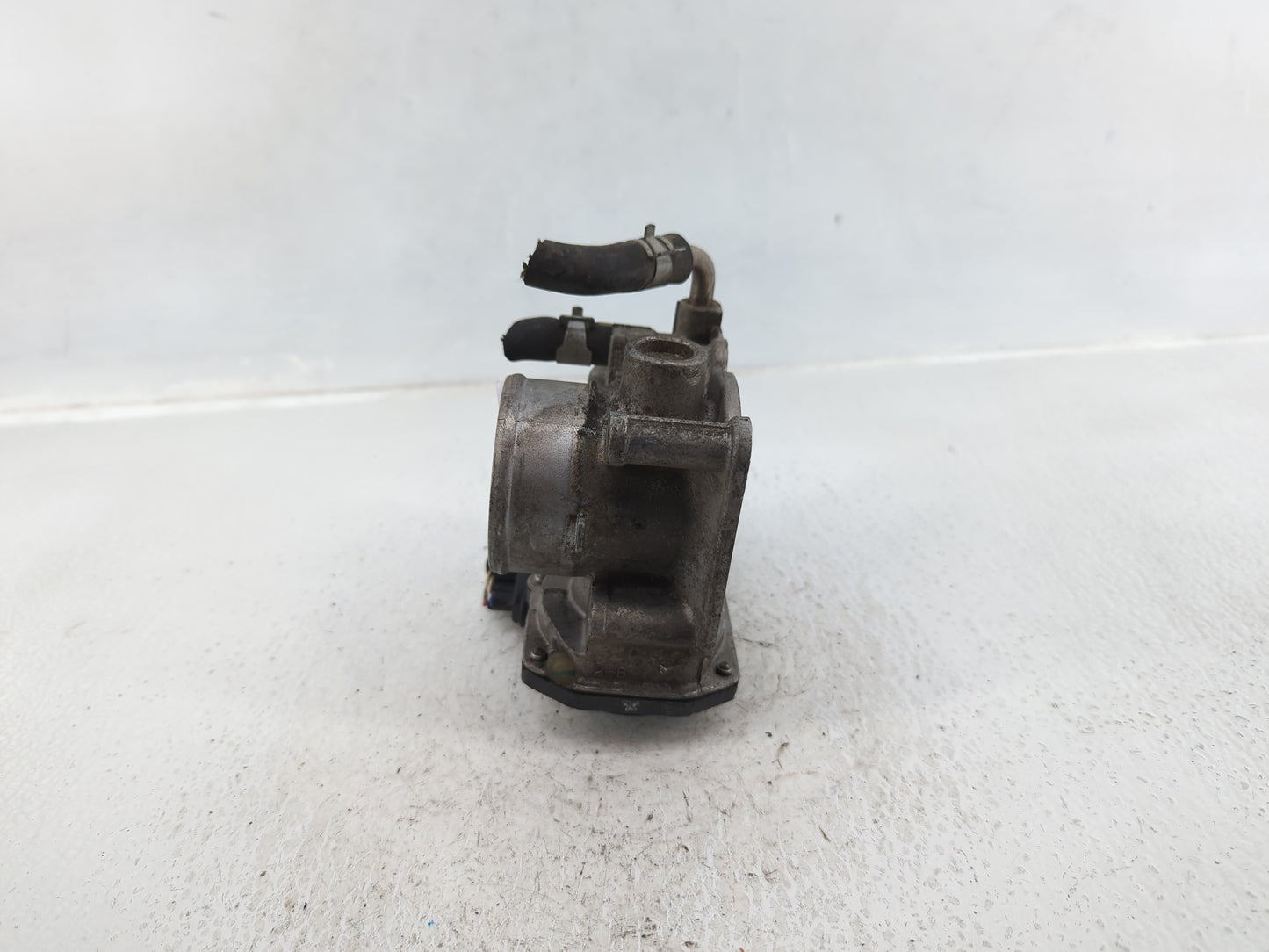 2012-2019 Nissan Versa Throttle Body P/N:3AA50-02 B Fits Fits 2012 2013 2014 2015 2016 2017 2018 2019 OEM Used Auto Parts - 