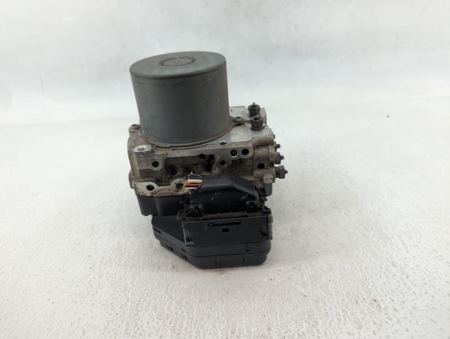 2015-2019 Nissan Versa ABS Pump Control Module Replacement P/N:133800-4540 89541-42320 Fits Fits 2015 2016 2017 2018 2019 OE