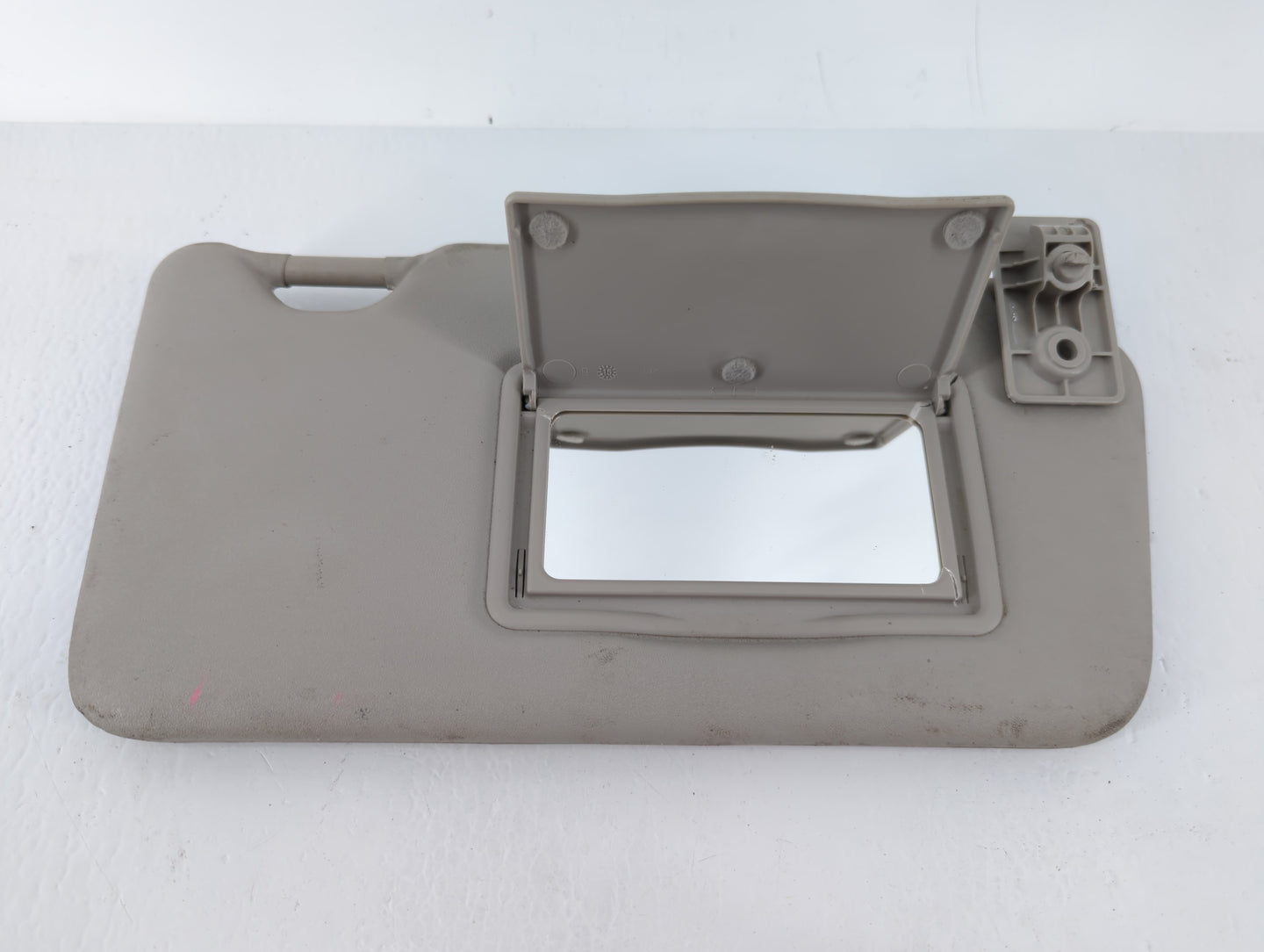 2016-2019 Nissan Versa Sun Visor Shade Replacement Passenger Right Mirror Fits Fits 2015 2016 2017 2018 2019 OEM Used Auto P