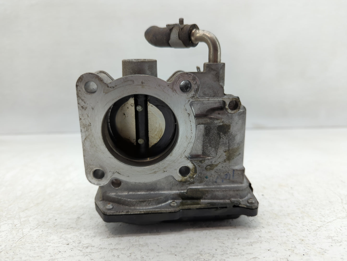 2012-2019 Nissan Versa Throttle Body P/N:3AA50-02 E Fits Fits 2012 2013 2014 2015 2016 2017 2018 2019 OEM Used Auto Parts - 