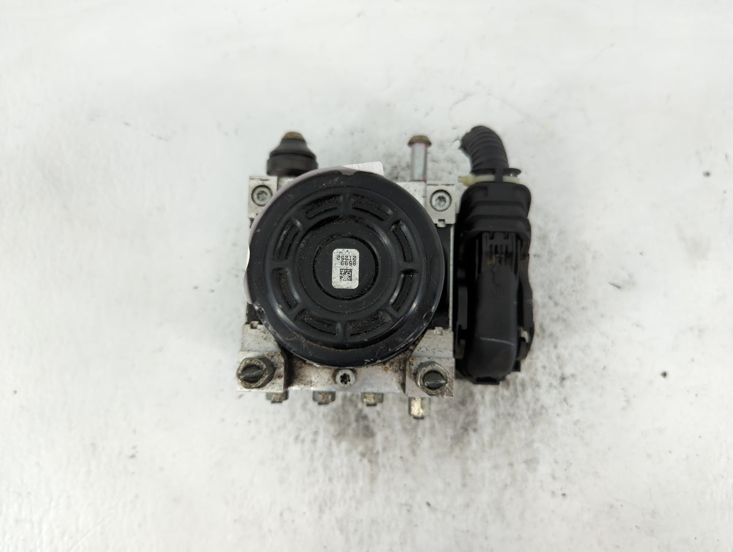 2014-2019 Nissan Versa ABS Pump Control Module Replacement P/N:47660 3WC0B Fits Fits 2014 2015 2016 2017 2018 2019 OEM Used 