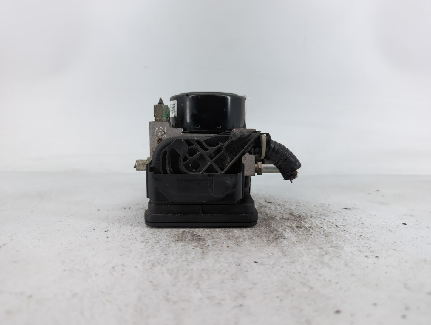 2014-2019 Nissan Versa ABS Pump Control Module Replacement P/N:47660 3WC0B Fits Fits 2014 2015 2016 2017 2018 2019 OEM Used 