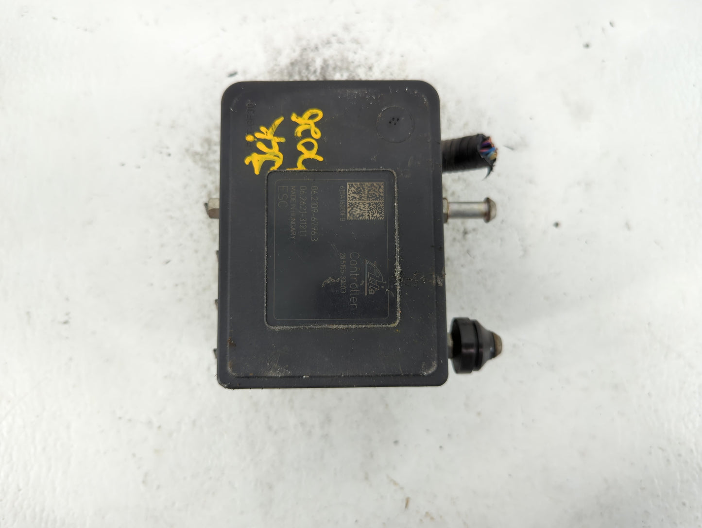 2014-2019 Nissan Versa ABS Pump Control Module Replacement P/N:47660 3WC0B Fits Fits 2014 2015 2016 2017 2018 2019 OEM Used 