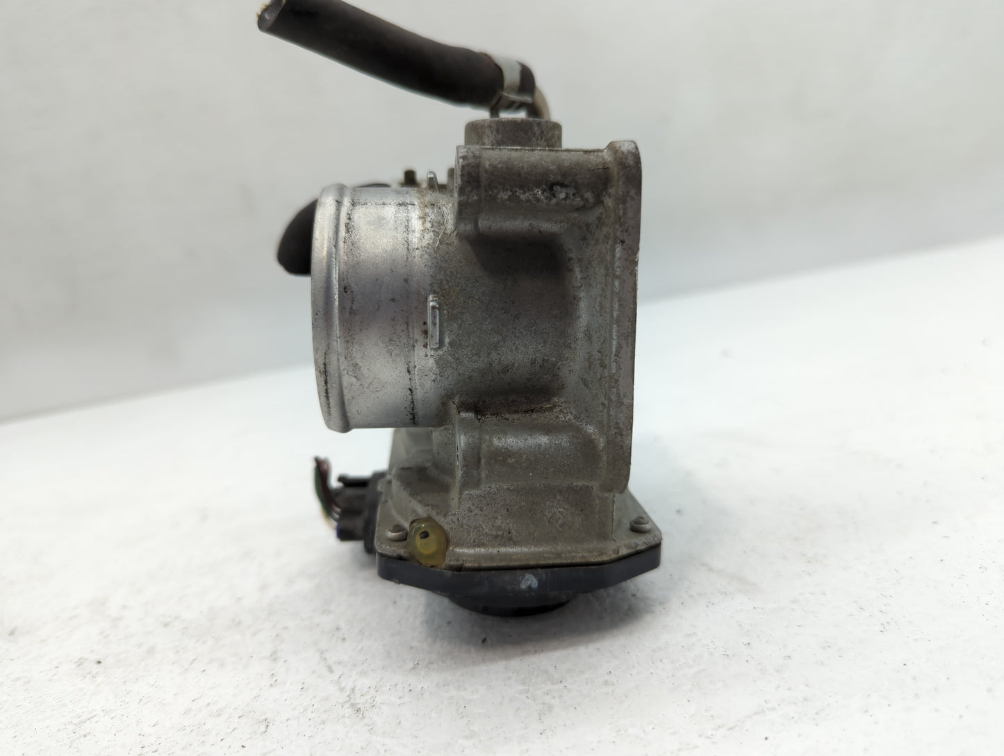 2012-2019 Nissan Versa Throttle Body P/N:3AA50-02 E Fits Fits 2012 2013 2014 2015 2016 2017 2018 2019 OEM Used Auto Parts - 
