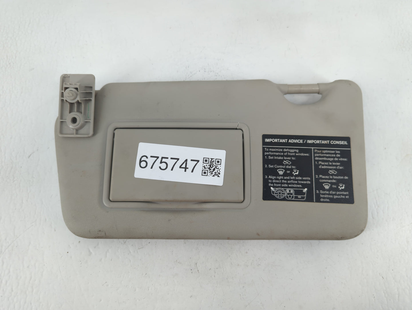 2016-2019 Nissan Versa Sun Visor Shade Replacement Passenger Right Mirror Fits Fits 2015 2016 2017 2018 2019 OEM Used Auto P