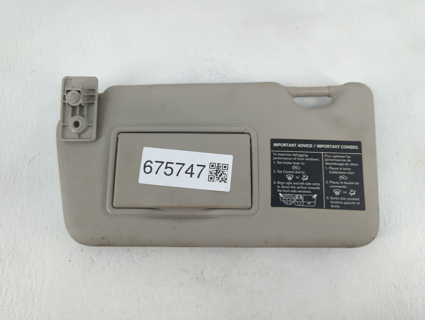 2016-2019 Nissan Versa Sun Visor Shade Replacement Passenger Right Mirror Fits Fits 2015 2016 2017 2018 2019 OEM Used Auto P