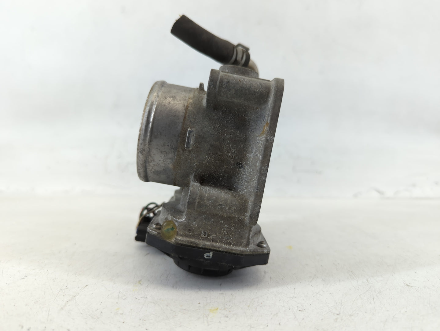 2012-2019 Nissan Versa Throttle Body P/N:3AA50-02 E Fits Fits 2012 2013 2014 2015 2016 2017 2018 2019 OEM Used Auto Parts - 