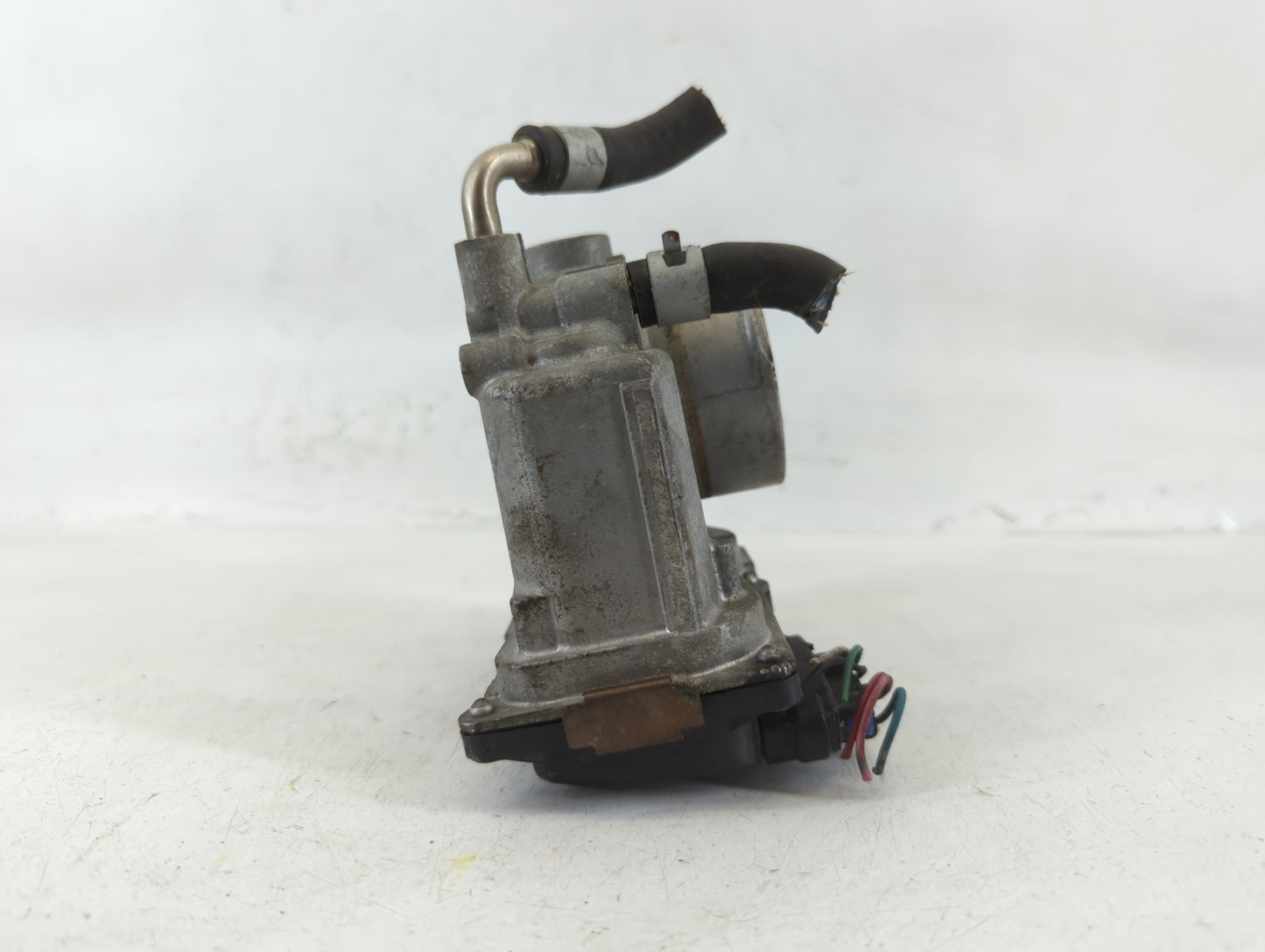 2012-2019 Nissan Versa Throttle Body P/N:3AA50-02 E Fits Fits 2012 2013 2014 2015 2016 2017 2018 2019 OEM Used Auto Parts - 