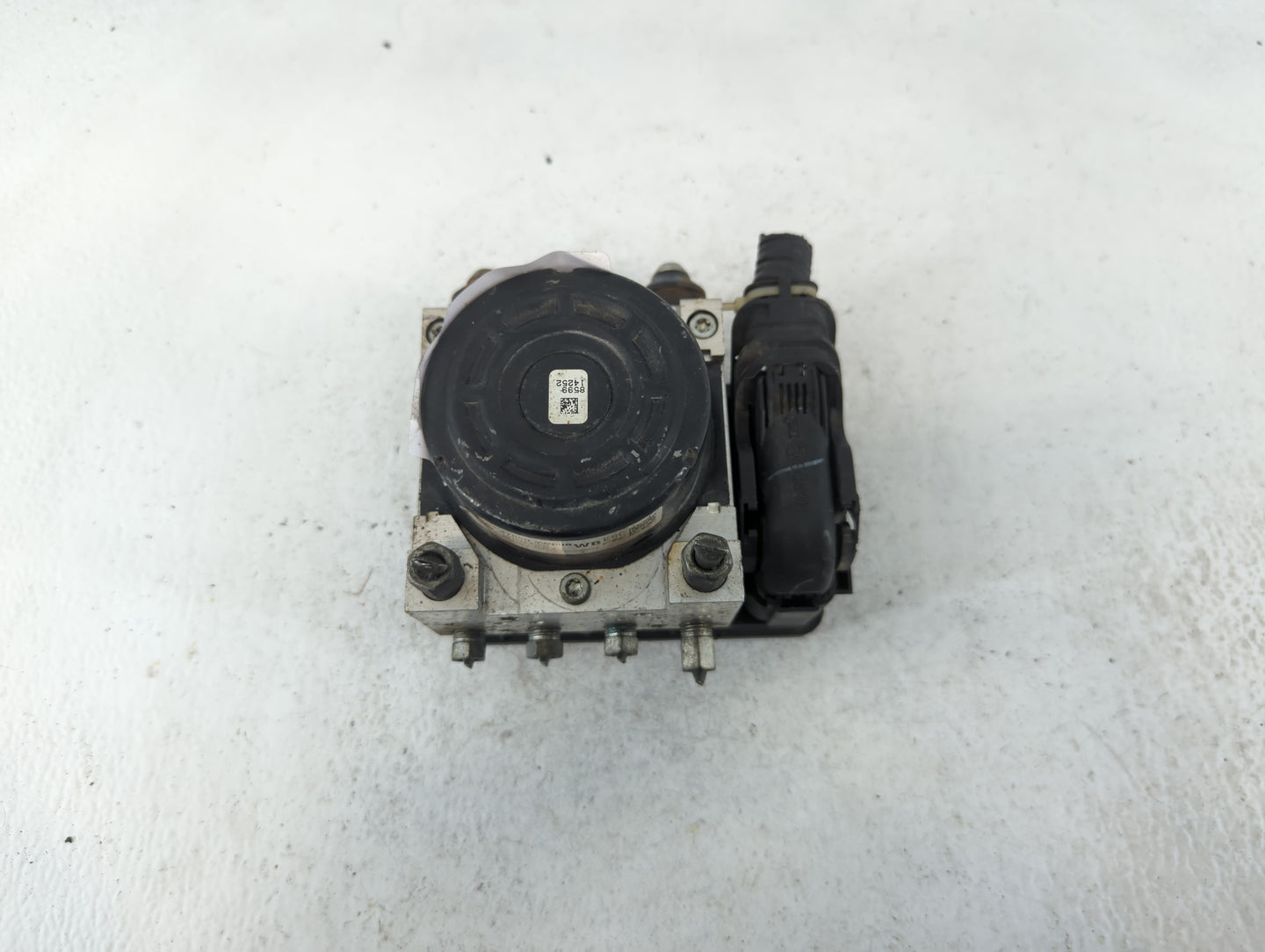 2014-2019 Nissan Versa ABS Pump Control Module Replacement P/N:47660-3WC0 B Fits Fits 2014 2015 2016 2017 2018 2019 OEM Used
