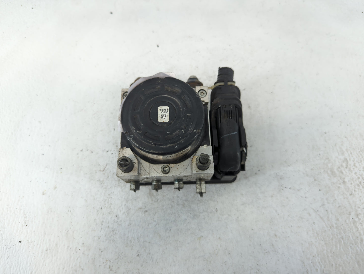 2014-2019 Nissan Versa ABS Pump Control Module Replacement P/N:47660-3WC0 B Fits Fits 2014 2015 2016 2017 2018 2019 OEM Used
