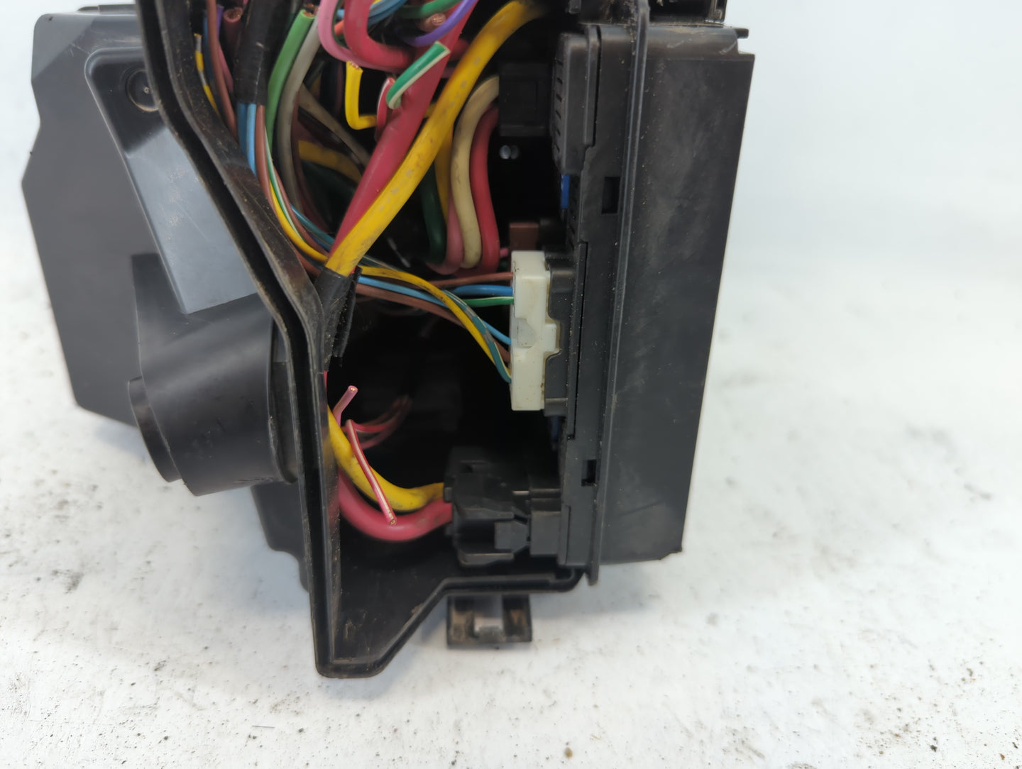 2013-2019 Nissan Versa Fusebox Fuse Box Panel Relay Module P/N:284B8 1HA0B Fits Fits 2013 2014 2015 2016 2017 2018 2019 OEM 
