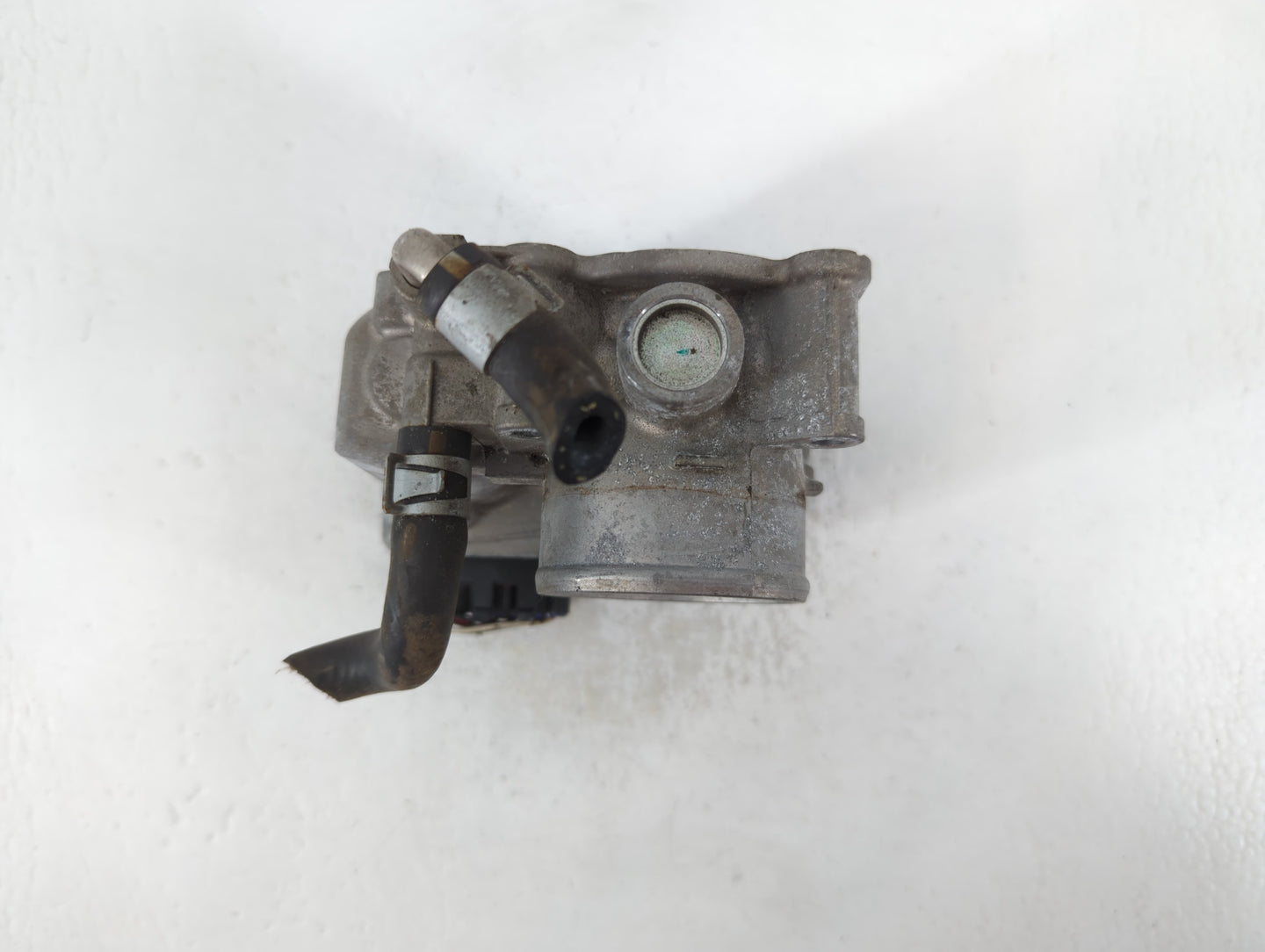 2012-2019 Nissan Versa Throttle Body P/N:3AA50-02 E Fits Fits 2012 2013 2014 2015 2016 2017 2018 2019 OEM Used Auto Parts - 
