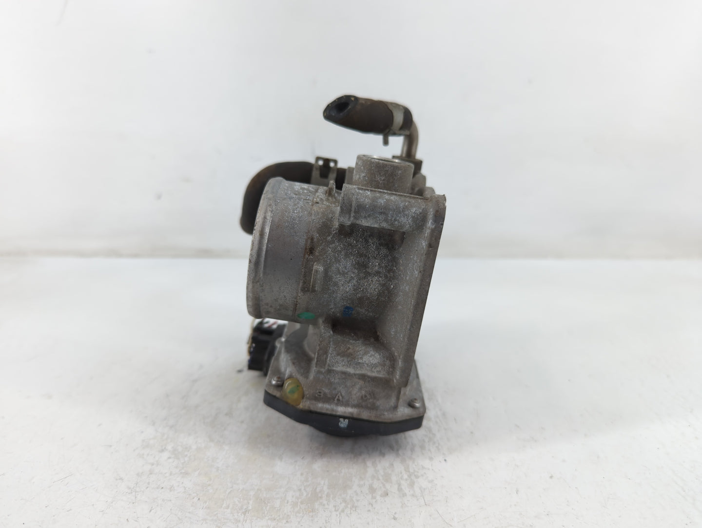 2012-2019 Nissan Versa Throttle Body P/N:3AA50-02 E Fits Fits 2012 2013 2014 2015 2016 2017 2018 2019 OEM Used Auto Parts - 