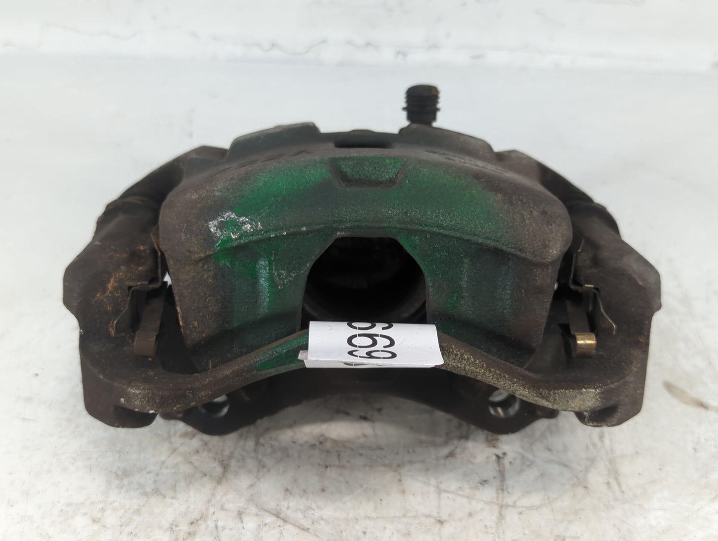 2012-2019 Nissan Versa Front Driver Left Brake Caliper 699819 - Oemusedautoparts1.com