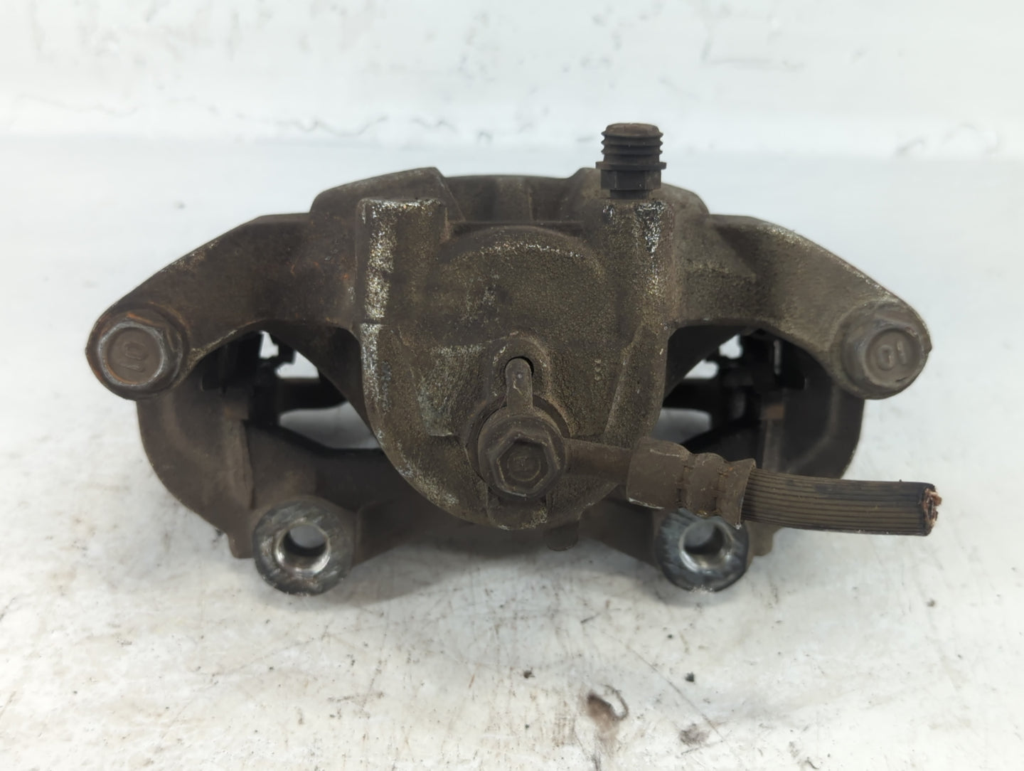 2012-2019 Nissan Versa Front Passenger Right Brake Caliper - Oemusedautoparts1.com