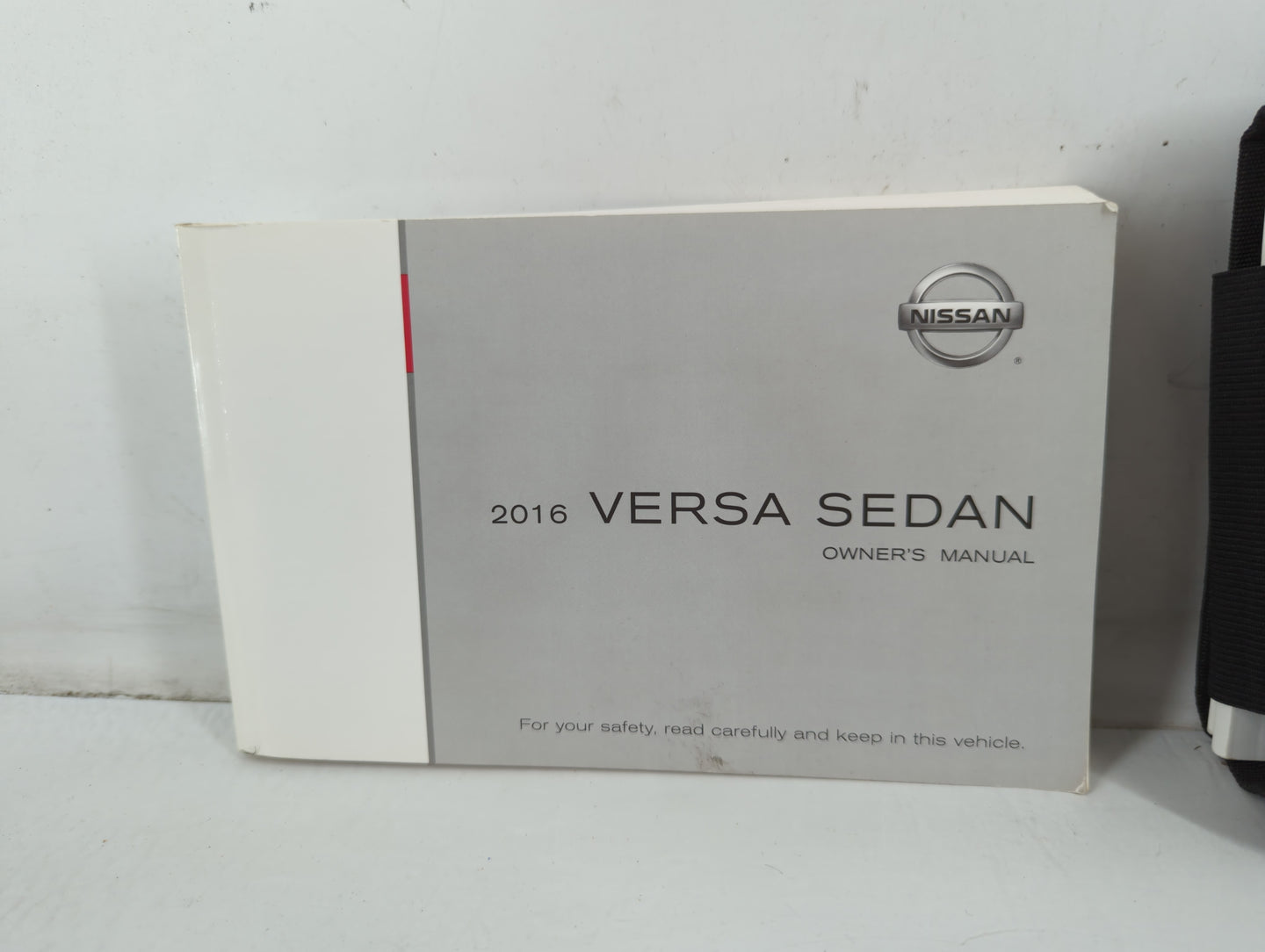 2016 Nissan Versa Owners Manual Book Guide P/N:OM16EM 0N17U1 OEM Used Auto Parts - Oemusedautoparts1.com