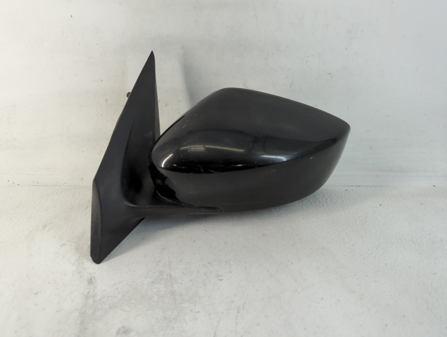 2015-2019 Nissan Versa Driver Side View Mirror - Left Door Mirror OEM Used - Oemusedautoparts1.com