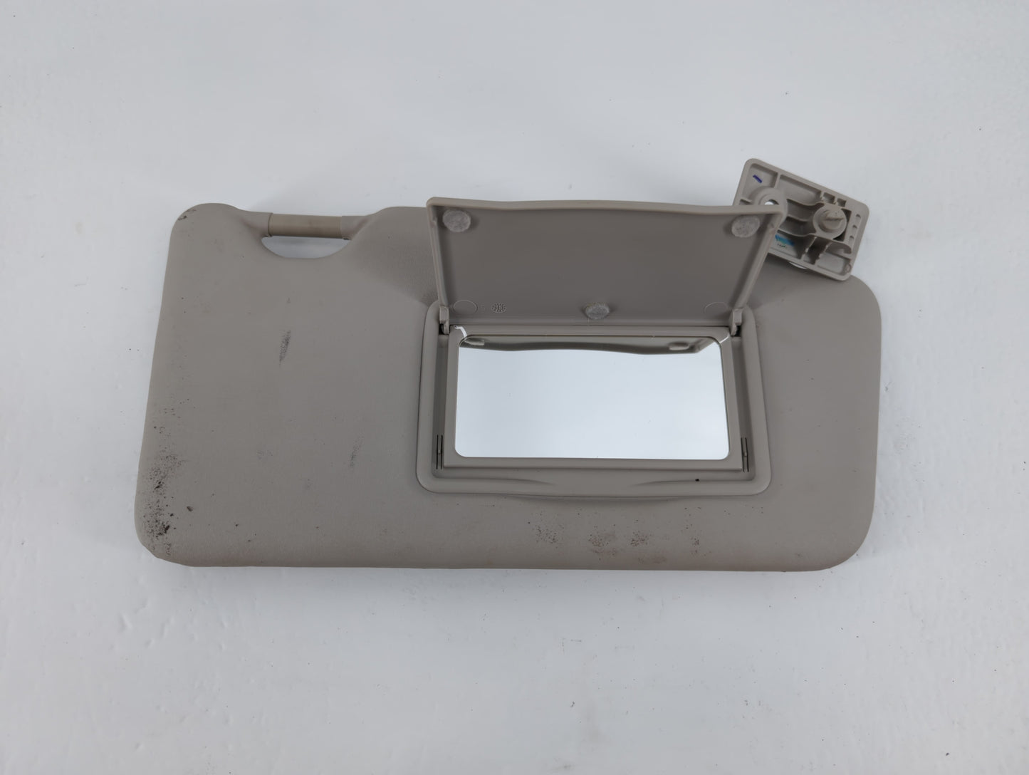 2016-2019 Nissan Versa Sun Visor Shade Replacement Passenger Right Mirror Fits Fits 2015 2016 2017 2018 2019 OEM Used Auto P