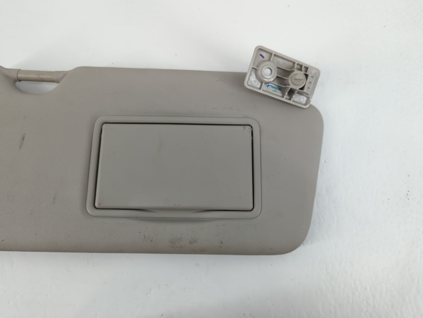 2016-2019 Nissan Versa Sun Visor Shade Replacement Passenger Right Mirror Fits Fits 2015 2016 2017 2018 2019 OEM Used Auto P