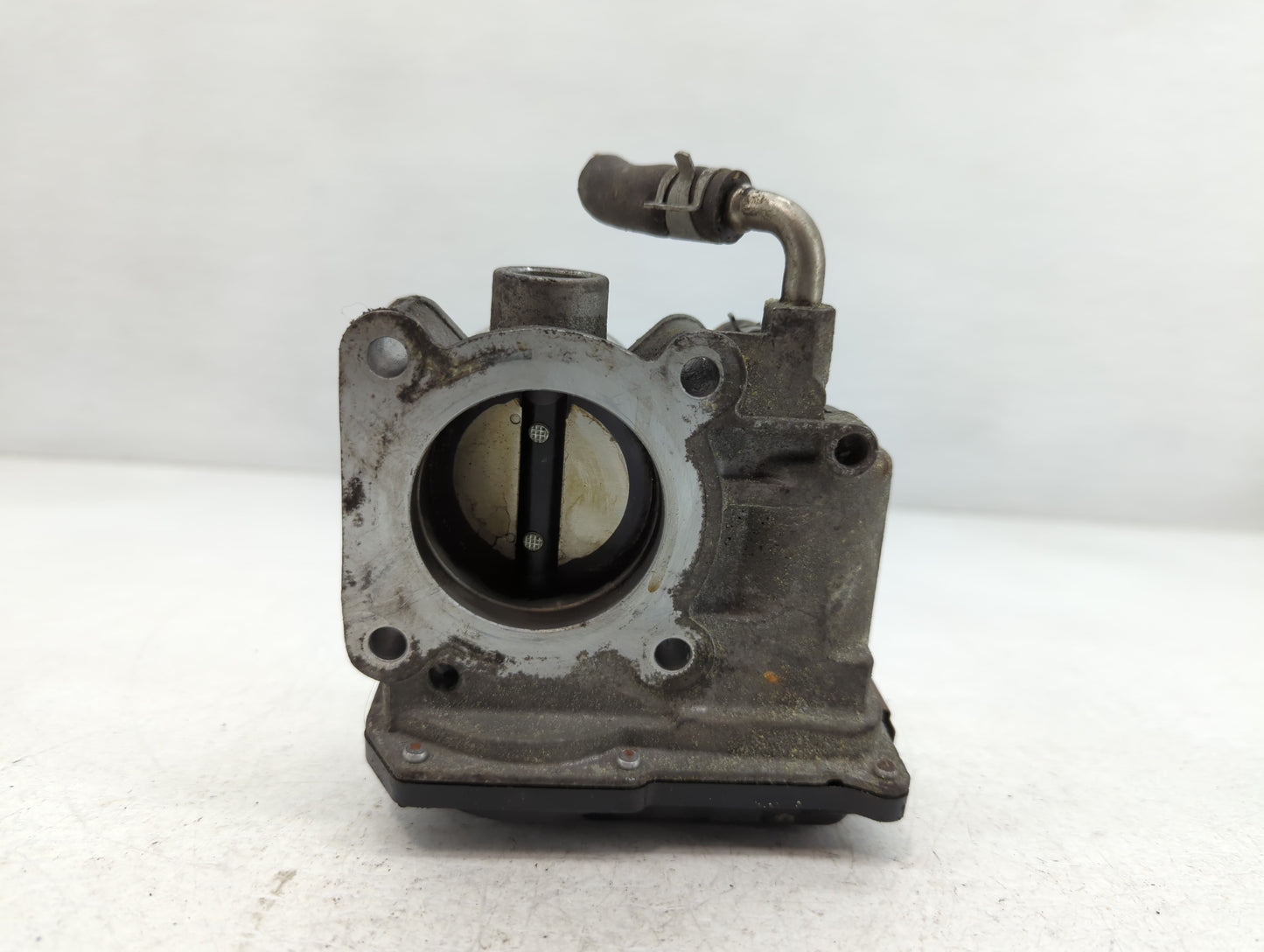 2012-2019 Nissan Versa Throttle Body P/N:3AA50-02 E Fits Fits 2012 2013 2014 2015 2016 2017 2018 2019 OEM Used Auto Parts - 