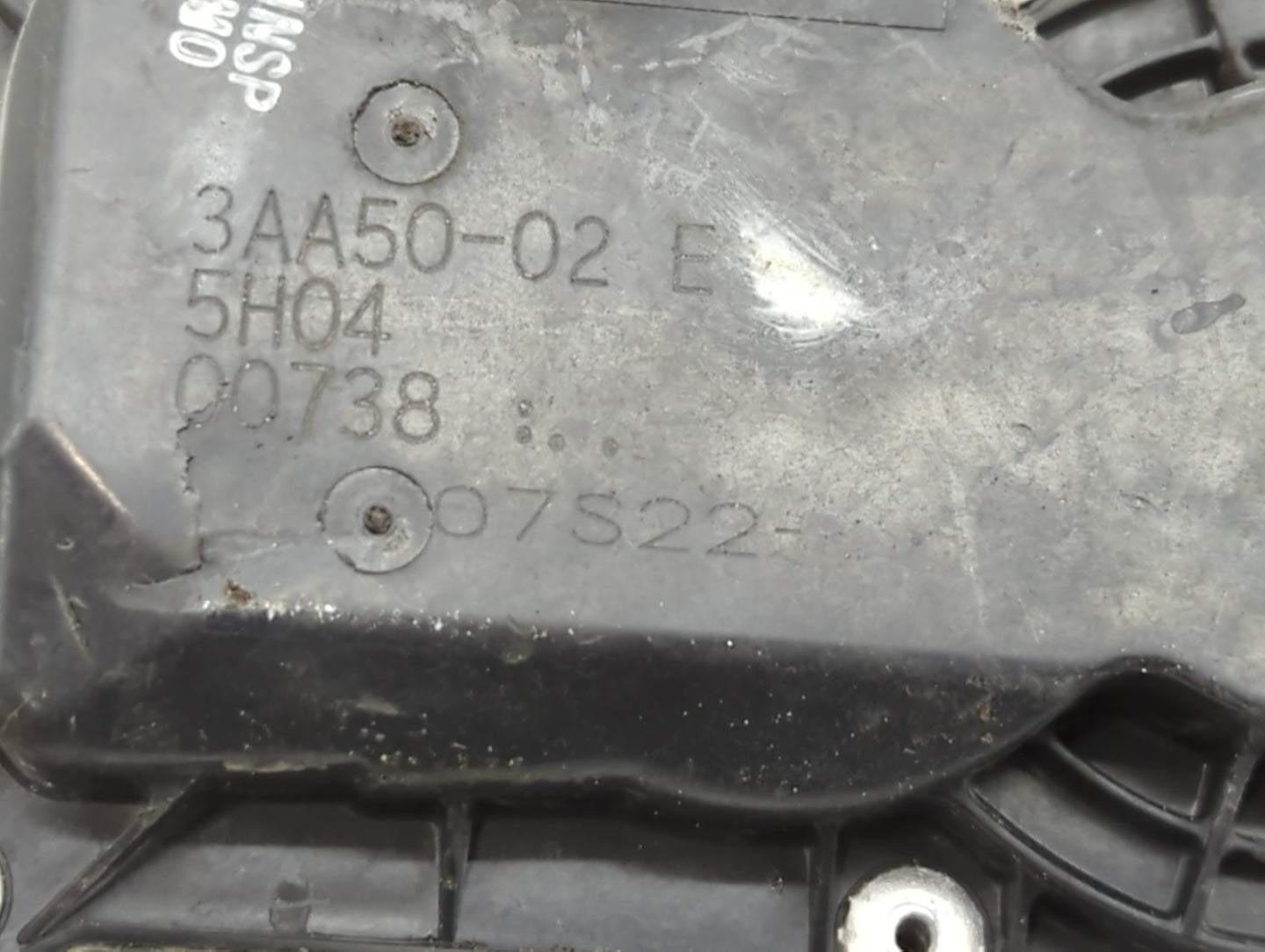 2012-2019 Nissan Versa Throttle Body P/N:3AA50-02 E Fits Fits 2012 2013 2014 2015 2016 2017 2018 2019 OEM Used Auto Parts - 