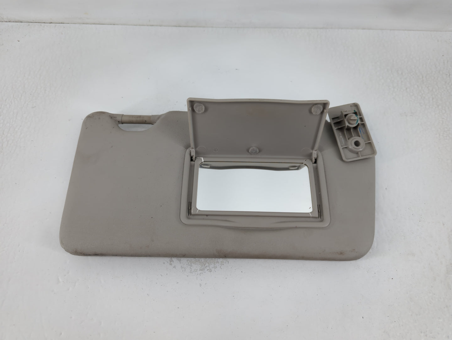 2016-2019 Nissan Versa Sun Visor Shade Replacement Passenger Right Mirror Fits Fits 2015 2016 2017 2018 2019 OEM Used Auto P