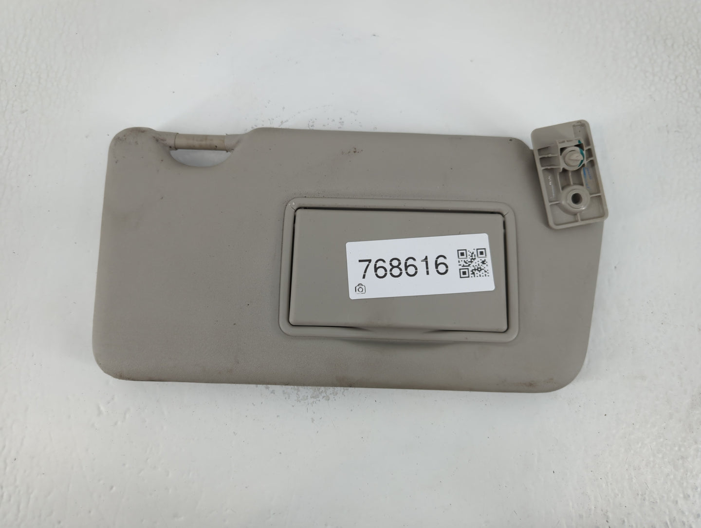 2016-2019 Nissan Versa Sun Visor Shade Replacement Passenger Right Mirror Fits Fits 2015 2016 2017 2018 2019 OEM Used Auto P
