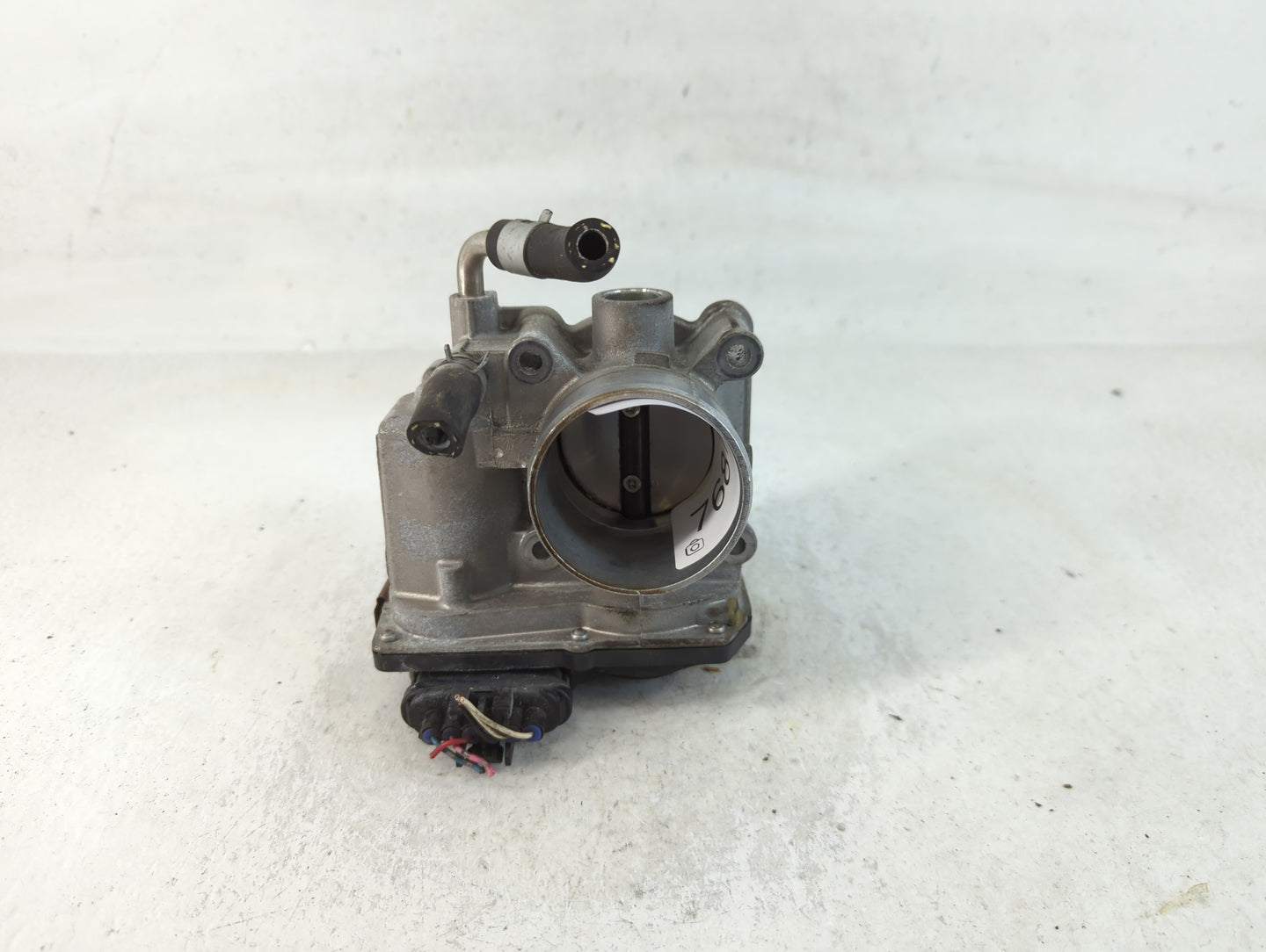 2012-2019 Nissan Versa Throttle Body P/N:3AA50-02 E Fits Fits 2012 2013 2014 2015 2016 2017 2018 2019 OEM Used Auto Parts - 