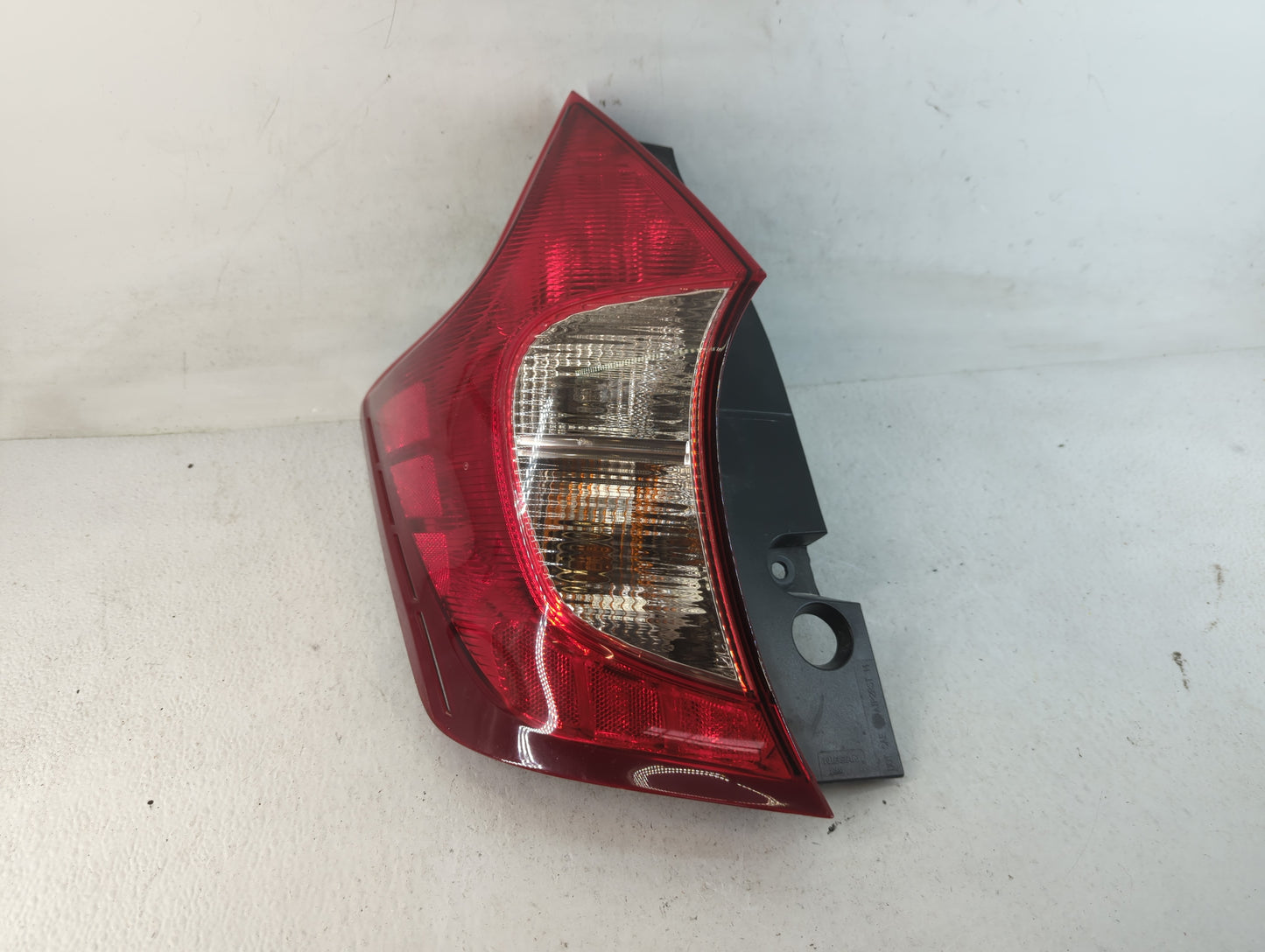 2014-2019 Nissan Versa Tail Light Assembly Driver Left OEM P/N:265553WC0A Fits Fits 2014 2015 2016 2017 2018 2019 OEM Used A