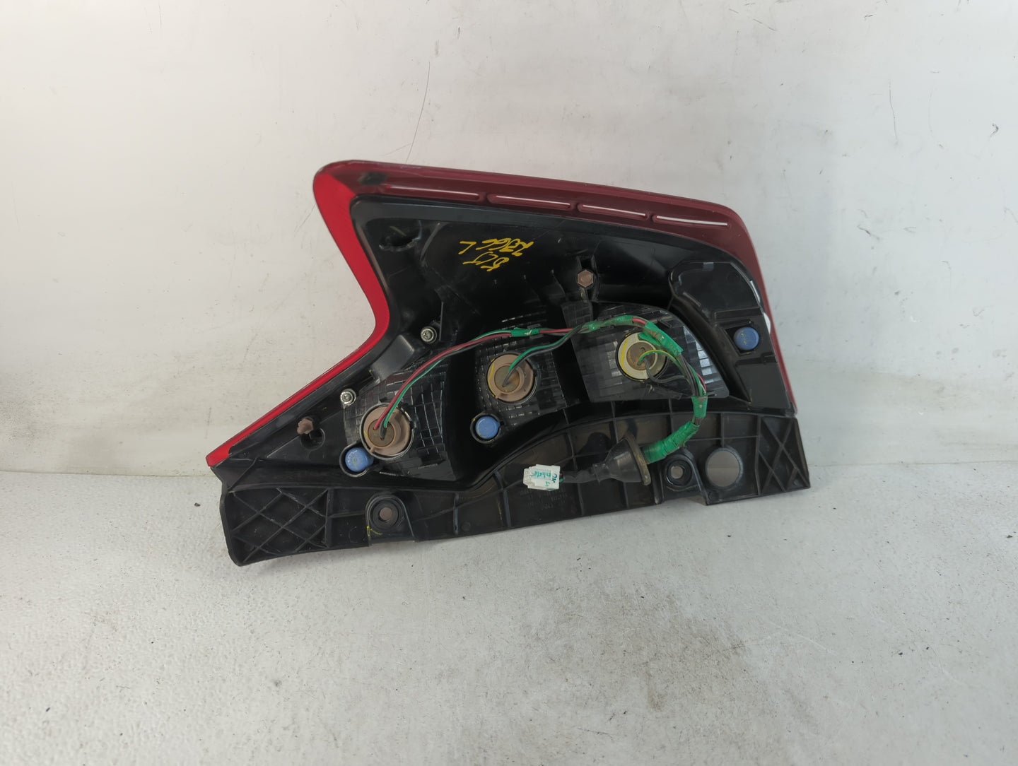 2014-2019 Nissan Versa Tail Light Assembly Driver Left OEM P/N:265553WC0A Fits Fits 2014 2015 2016 2017 2018 2019 OEM Used A