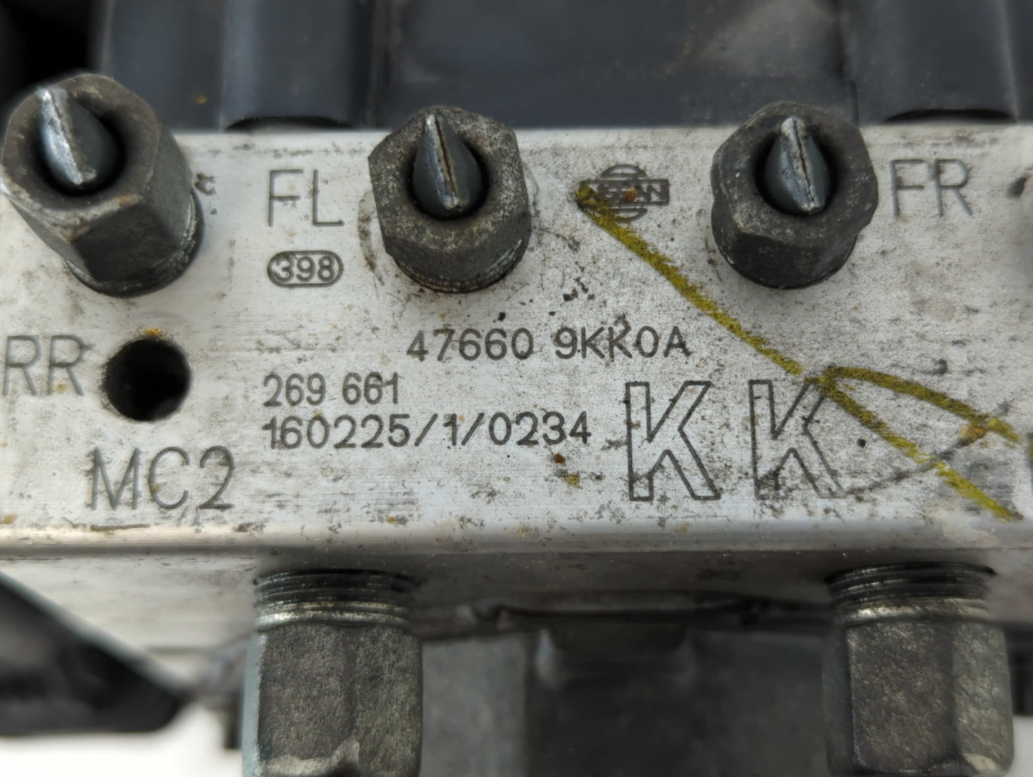 2015-2019 Nissan Versa ABS Pump Control Module Replacement P/N:47660 9KK0A Fits Fits 2015 2016 2017 2018 2019 OEM Used Auto 