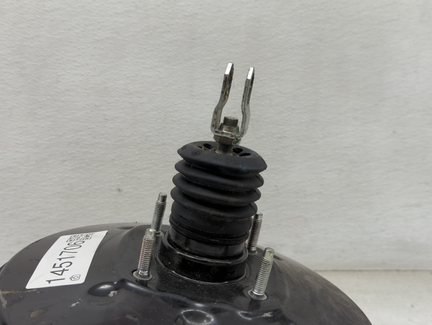 2016 Nissan Versa Note Power Brake Booster Oem - Oemusedautoparts1.com