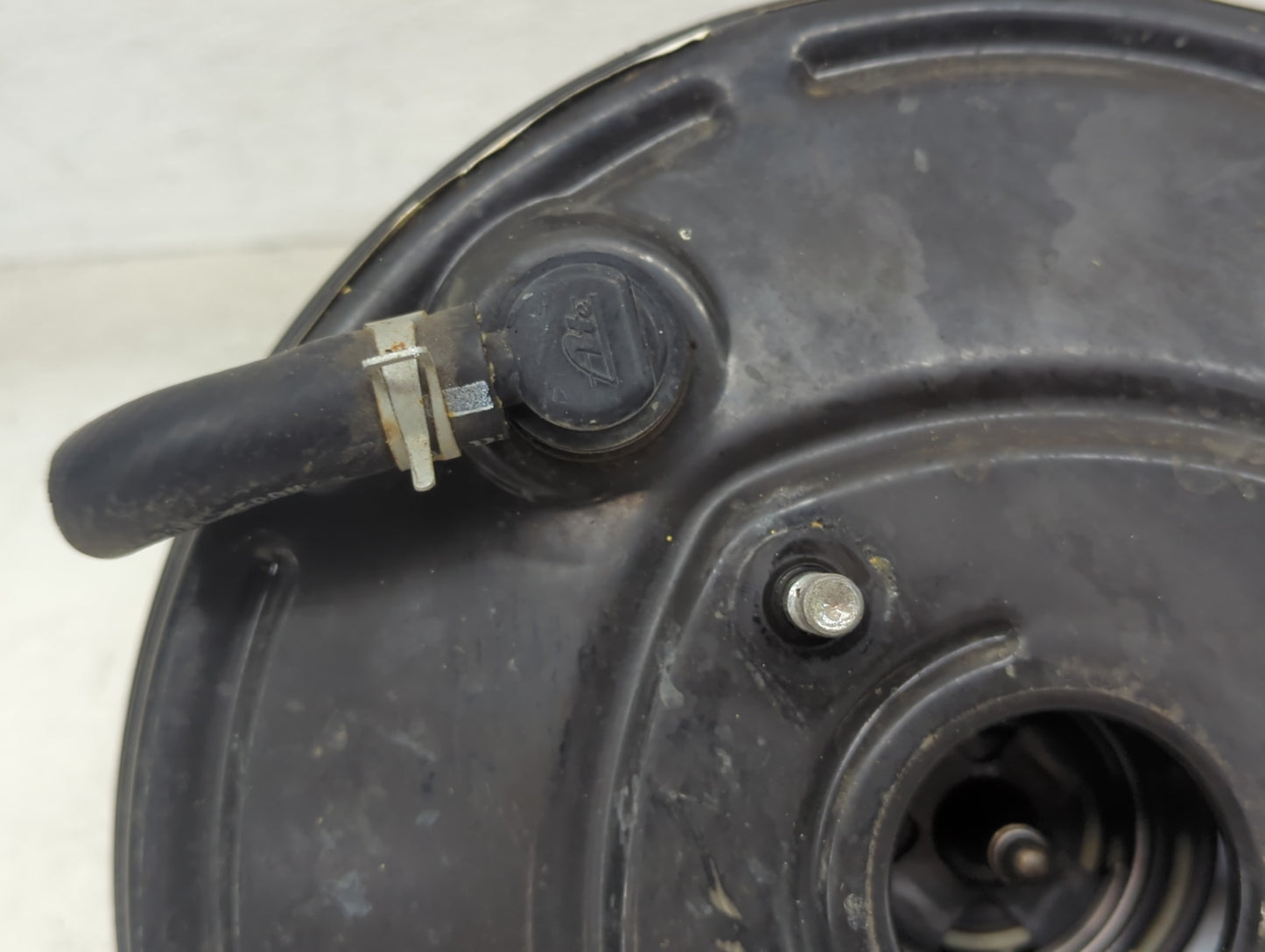 2016 Nissan Versa Note Power Brake Booster Oem - Oemusedautoparts1.com