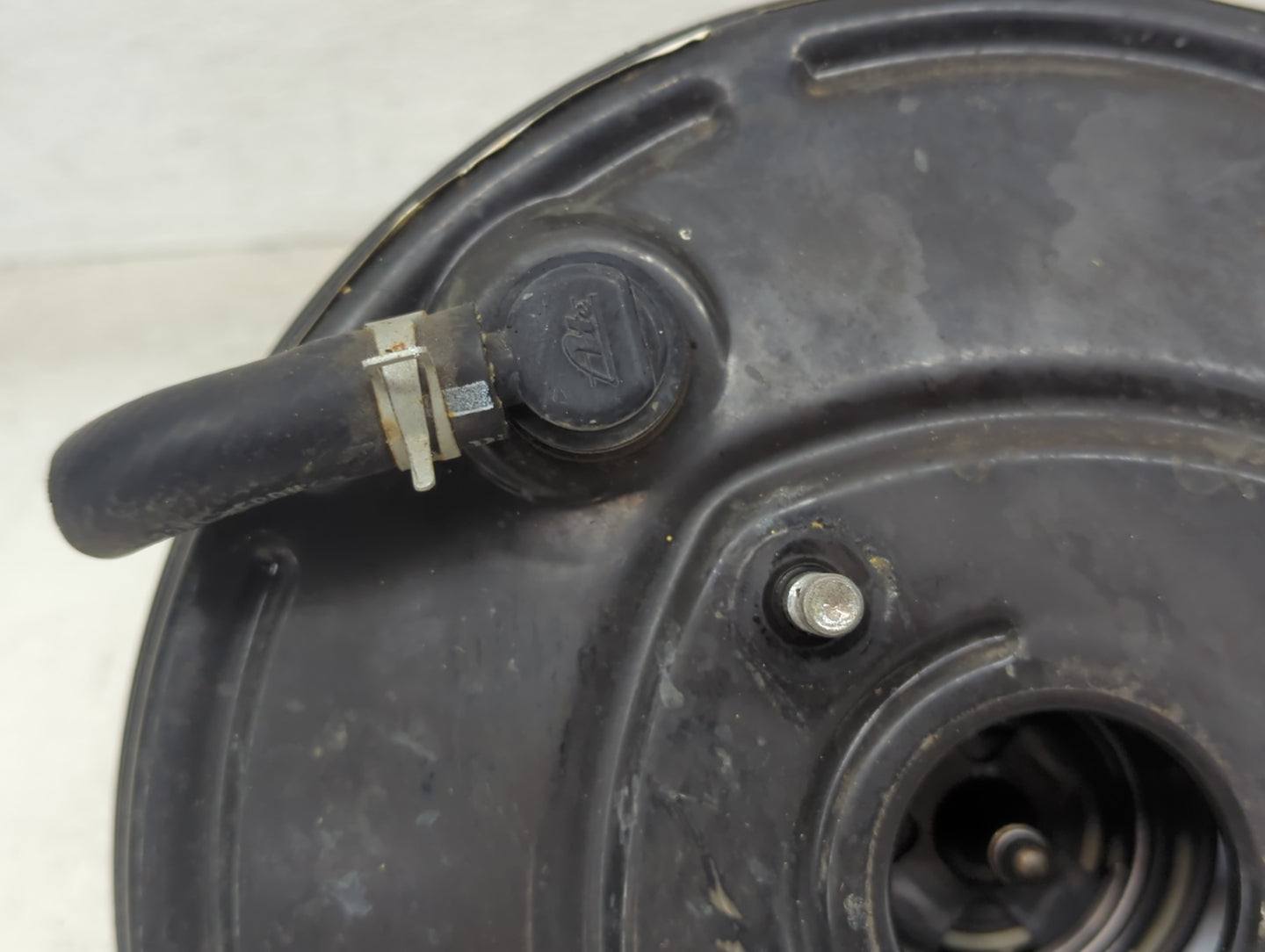 2016 Nissan Versa Note Power Brake Booster Oem - Oemusedautoparts1.com