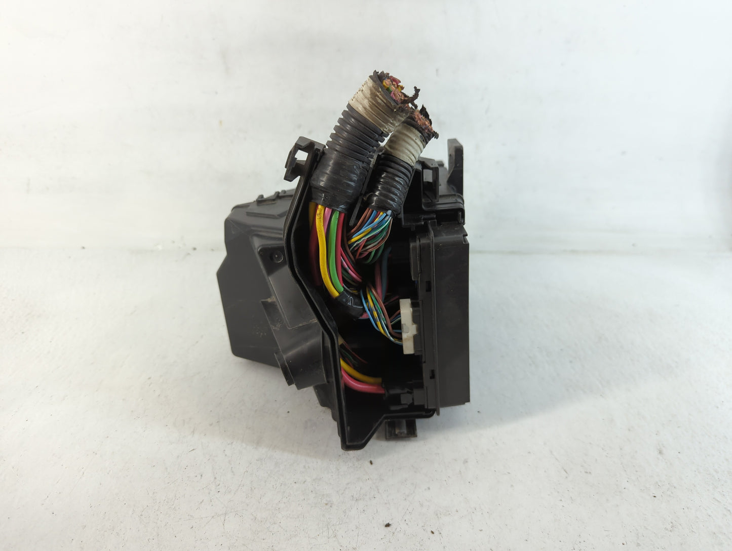 2014-2019 Nissan Versa Note Fusebox Fuse Box Panel Relay Module P/N:284B8 1HA0B Fits Fits 2013 2014 2015 2016 2017 2018 2019