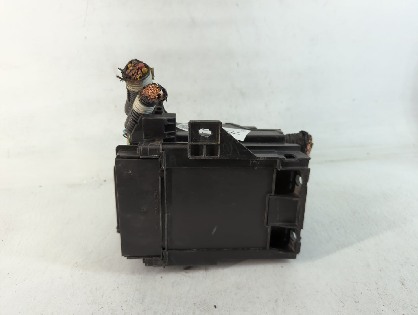2014-2019 Nissan Versa Note Fusebox Fuse Box Panel Relay Module P/N:284B8 1HA0B Fits Fits 2013 2014 2015 2016 2017 2018 2019