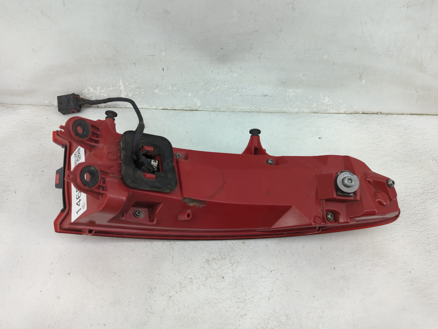 2016 Porsche Macan Tail Light Assembly Passenger Right OEM P/N:95B945096E 011.499-04 Fits OEM Used Auto Parts - Oemusedautop