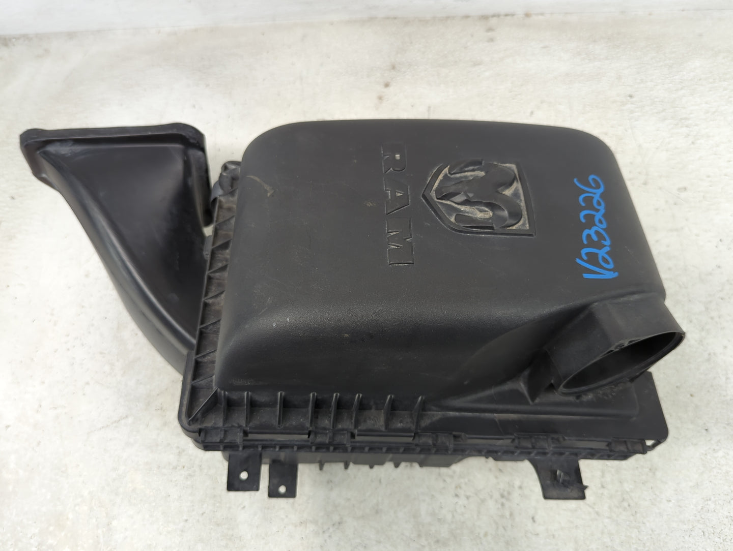 2014-2018 Ram 1500 Air Cleaner Intake-duct Hose Tube - Oemusedautoparts1.com