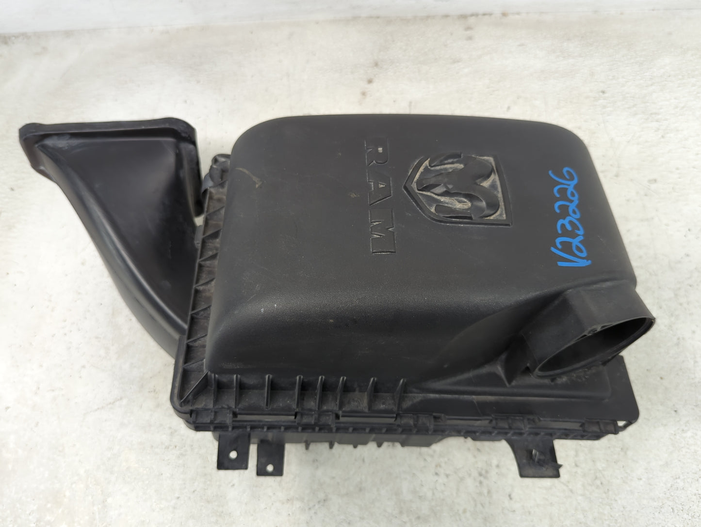 2014-2018 Ram 1500 Air Cleaner Intake-duct Hose Tube - Oemusedautoparts1.com